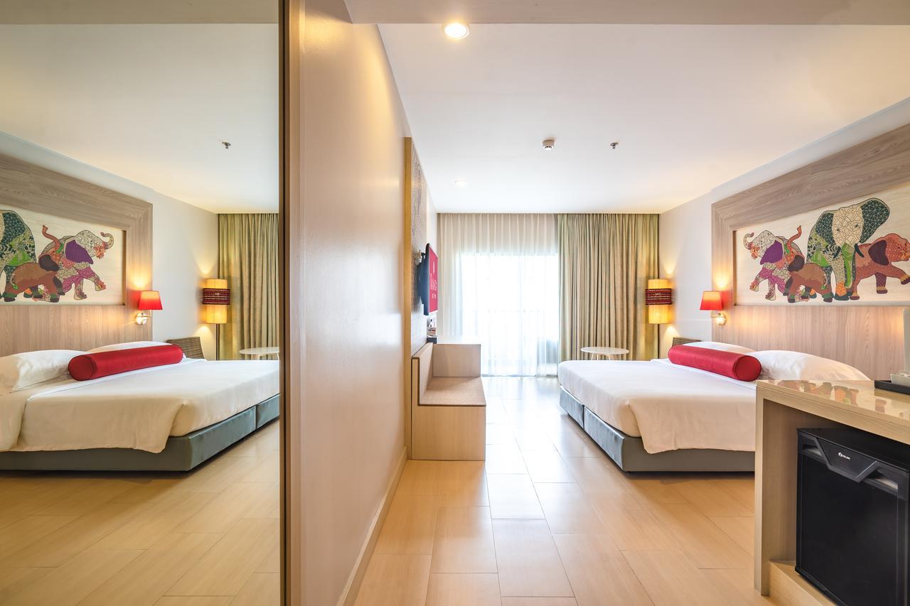 Ramada By Wyndham Phuket Deevana Patong Exterior foto